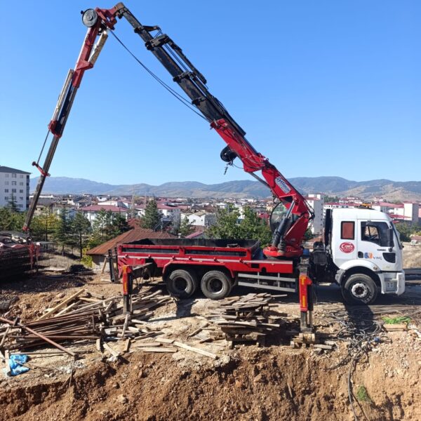 CEREN VİNÇ HER YERDE.